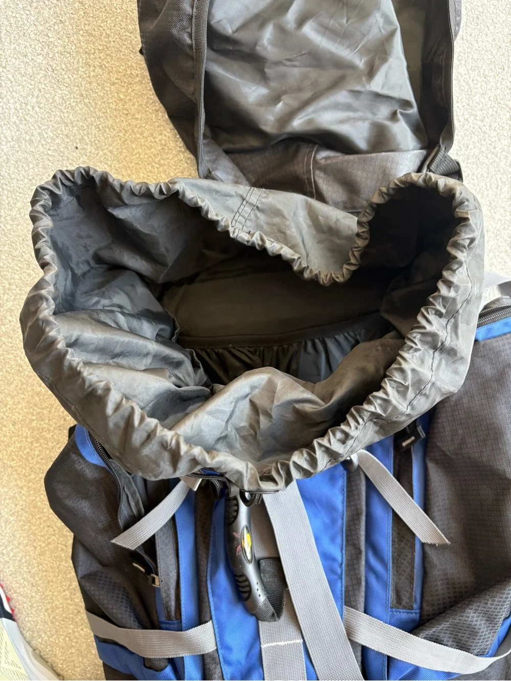 Cabela’s Internal Frame Multi Day 65-75L Hiking Backpack Heavy